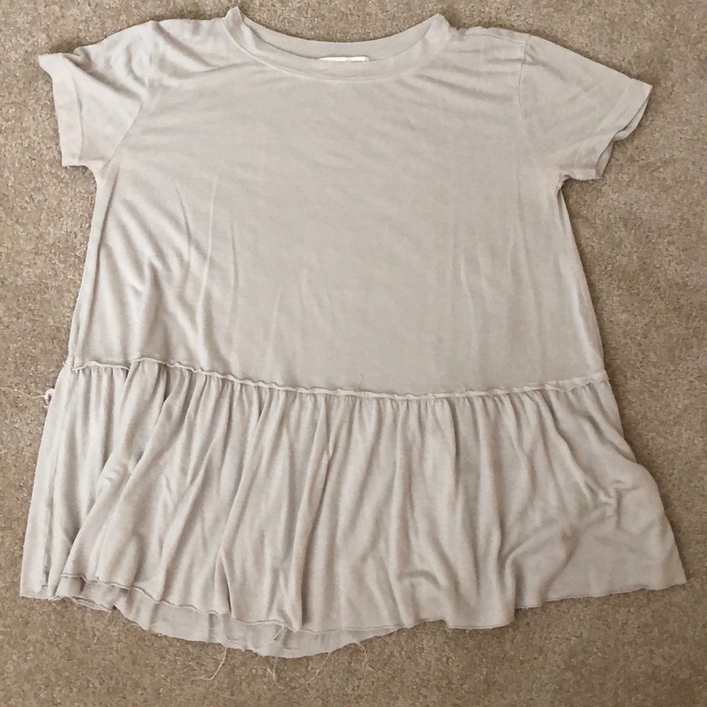 Beige tee
